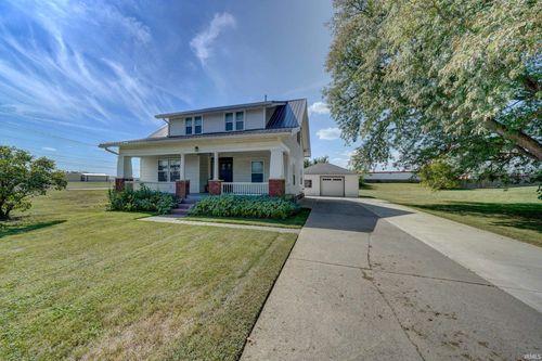 805 N Indiana Ave, Auburn, IN, 46706-1105 | Card Image