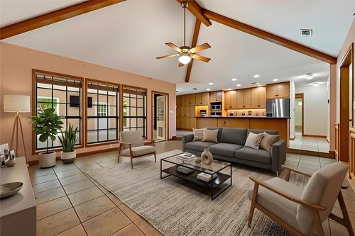 3805 Carmel Dr, Round Rock, TX, 78681-1603 | Card Image