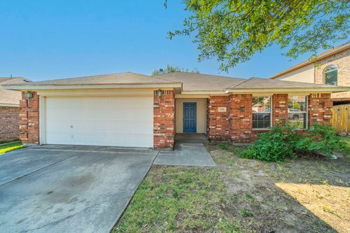 1205 N Rhea Dr, White Settlement, TX, 76108-6400 | Card Image