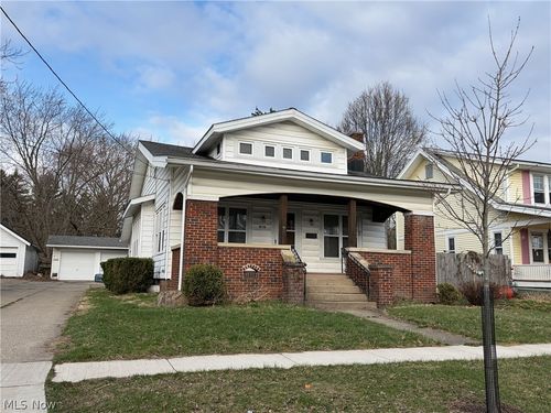 365 S Prospect St, Medina, OH, 44256-2346 | Card Image