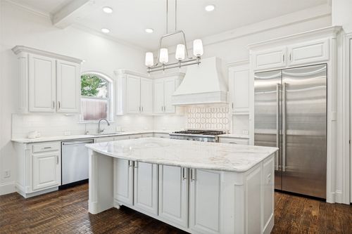 5764 Quebec Ln, Plano, TX, 75024-2904 | Card Image