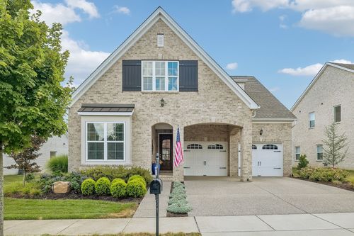 3013 Singing Creek Dr, Franklin, TN, 37064-1918 | Card Image