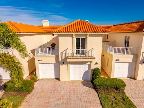 5140 Saint Davids Dr, Vero Beach, FL, 32967-7238 | Card Image