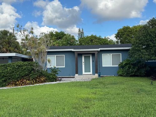 2725 Ne 1st Ave, Wilton Manors, FL, 33334-1003 | Card Image