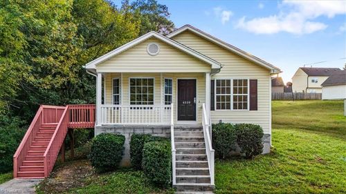 4530 Holland Rd, Greensboro, NC, 27405-2815 | Card Image