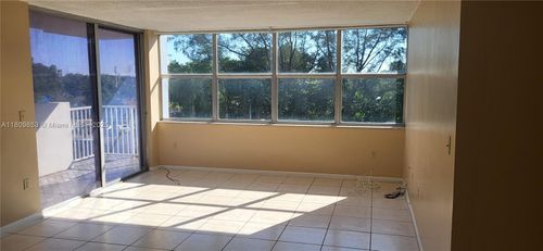 407e-1300 Ne Miami Gardens Dr, Miami, FL, 33179 | Card Image