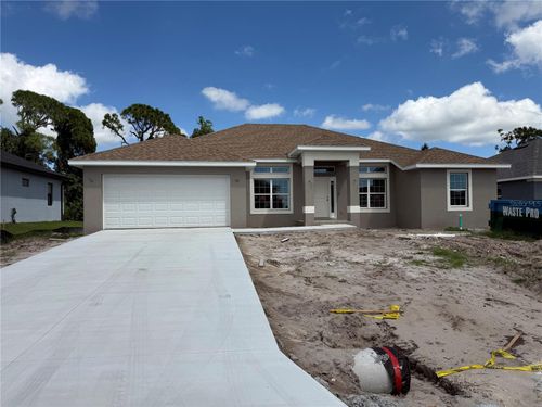 7 Tee View Rd, ROTONDA WEST, FL, 33947-3105 | Card Image