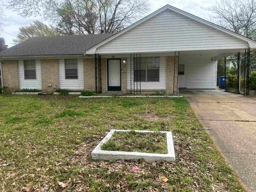 400 Oxford St, West Memphis, AR, 72301-4117 | Card Image