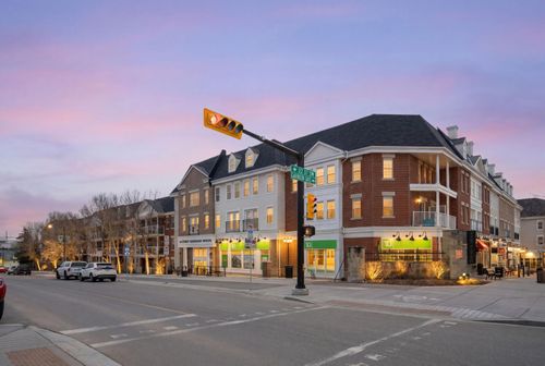 116-2233 34 Ave Sw, Calgary, AB, T2T6N2 | Card Image