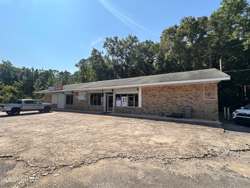 1225 34th St, Gulfport, MS, 39501-6346 | Card Image