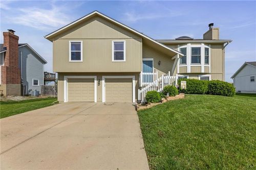 17451 S Ingrid St, Gardner, KS, 66030-9710 | Card Image