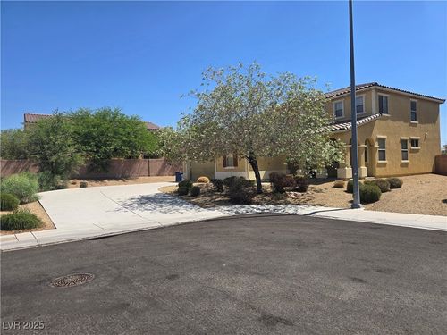 6640 April Bend Ct, North Las Vegas, NV, 89084-2086 | Card Image