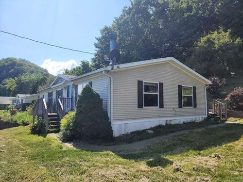 2316 Edwards Ln, HARPERS FERRY, IA, 52146-7587 | Card Image