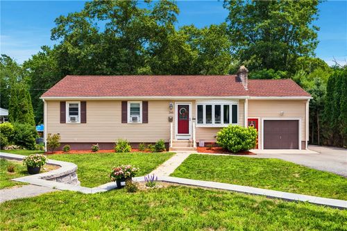 265 Old County Rd, Smithfield, RI, 02917-3313 | Card Image
