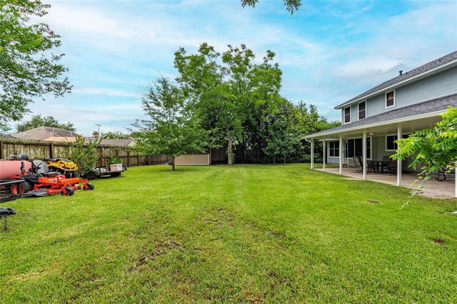 2309 Salisbury Ln, House other with 4 bedrooms, 2 bathrooms and 2 parking in Alvin TX | Image 37