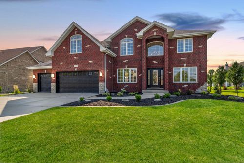 10407 Golden Arch Ave, Saint John, IN, 46373-8616 | Card Image