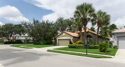 13579 Weyburne Drive, House other with 3 bedrooms, 2 bathrooms and null parking in Delray Beach FL | Image 3