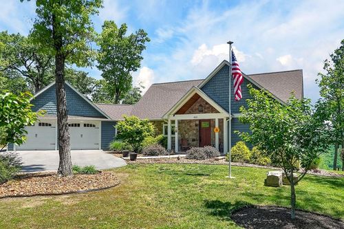 865 Eastridge Pass, Monterey, TN, 38574-2904 | Card Image