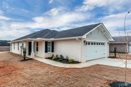 15376 Lapwing Cv, Athens, AL, 35611-4508 | Card Image