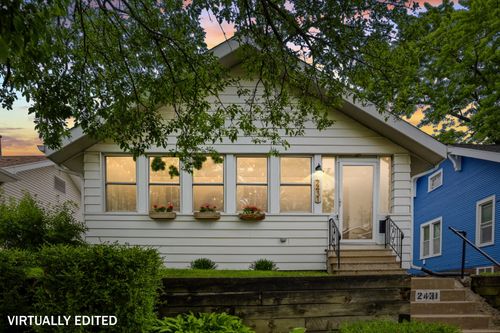 2431 14th Ave, Moline, IL, 61265-3206 | Card Image