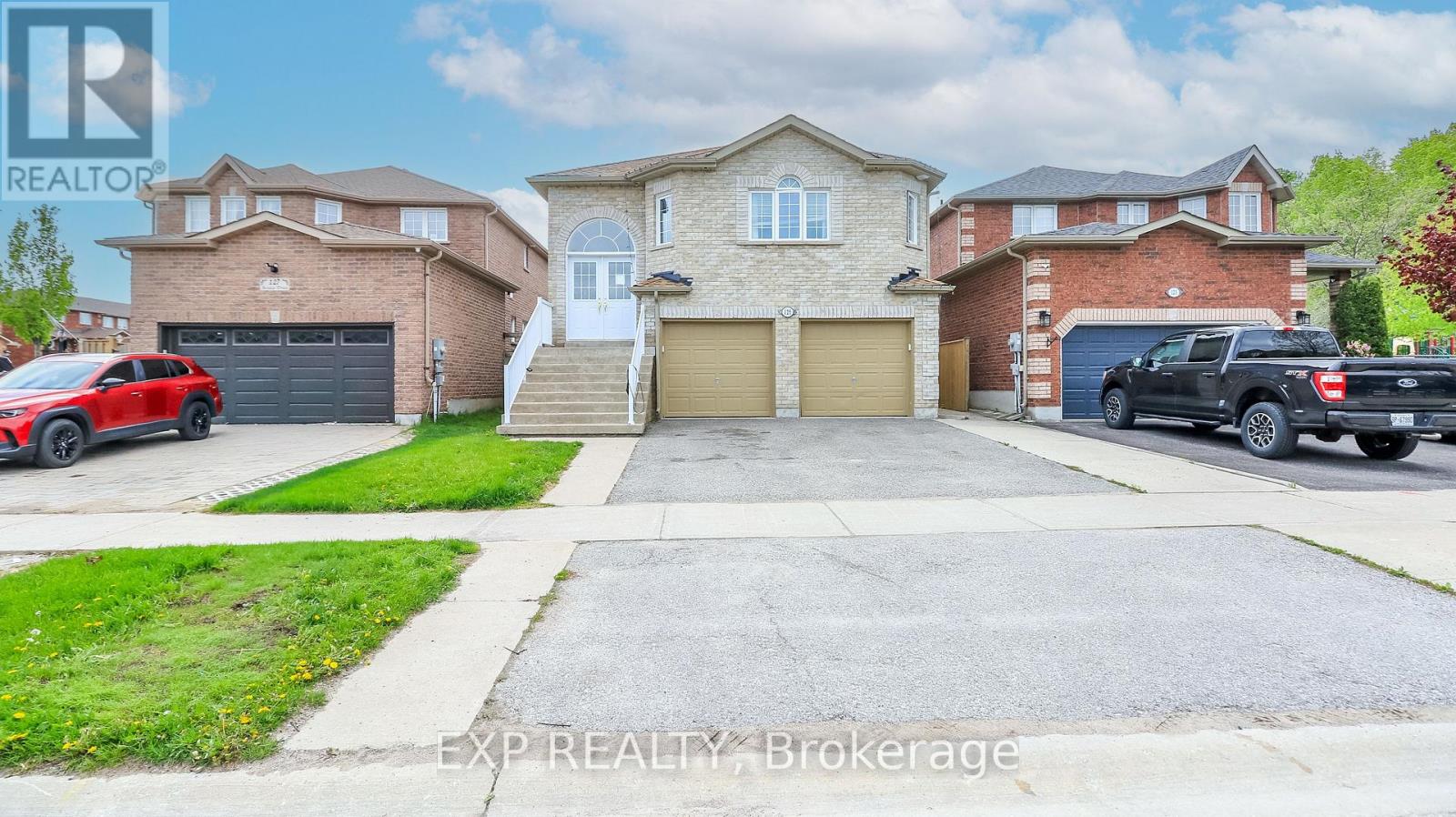 Residential in Barrie (Painswick South) 2