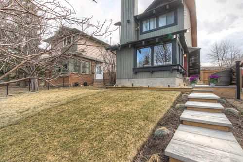 1363 Berkley Drive Nw, Calgary, AB, T3K1T4 | Card Image