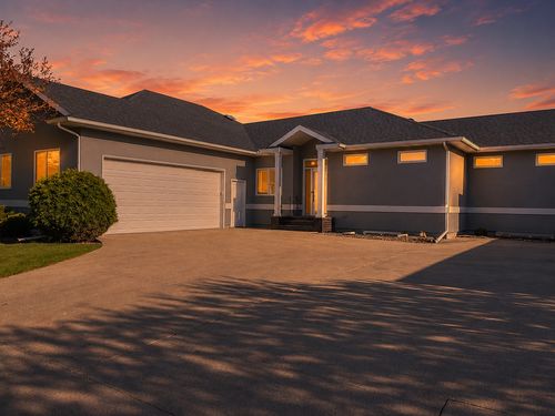 715 Northridge Way, West Fargo, ND, 58078-4365 | Card Image