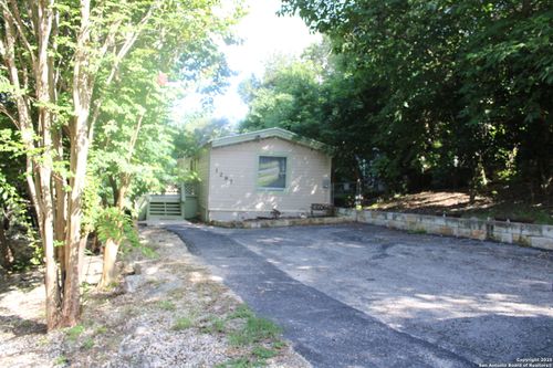 1297 Hidden Fawn, Canyon Lake, TX, 78133-6553 | Card Image