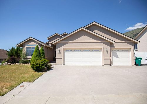 5521 Benchwood Ave, Klamath Falls, OR, 97603-4807 | Card Image