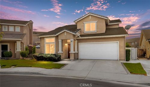 909 Heron Dr, Corona, CA, 92879 | Card Image