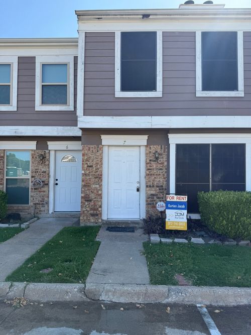apt-7-717 Lee St, Mesquite, TX, 75149-8813 | Card Image