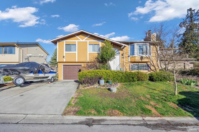 1960 148 A Street, House other with 4 bedrooms, 2 bathrooms and 3 parking in Surrey BC | Image 1