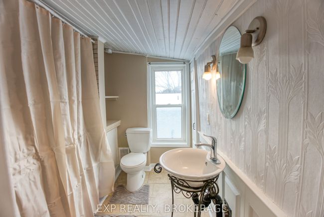 10933 Road 38, House other with 3 bedrooms, 1 bathrooms and 4 parking in Parham ON | Image 24