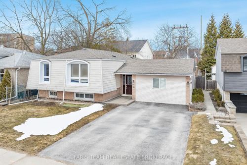 20 Indian Arrow Rd, Barrie, ON, L4M5G3 | Card Image