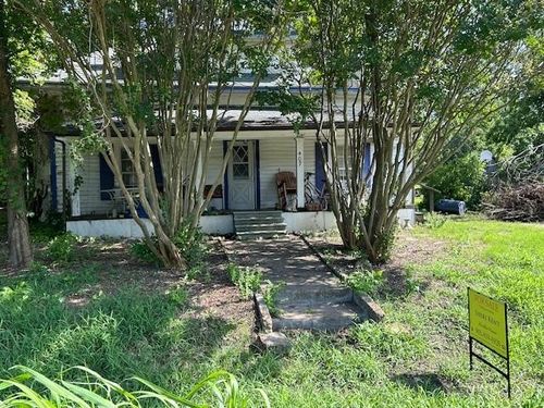 407 E Grand St, Whitewright, TX, 75491-2324 | Card Image