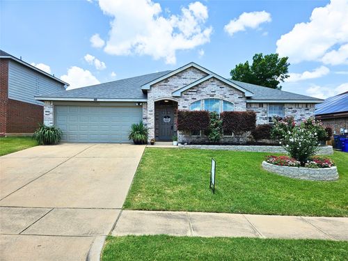 705 Tracy Dr, Azle, TX, 76020-4841 | Card Image