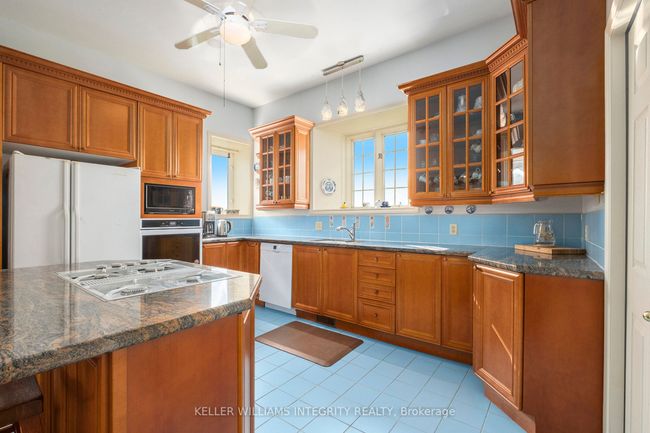 898 Kitley Line 2, House other with 3 bedrooms, 3 bathrooms and 10 parking in Jasper ON | Image 15