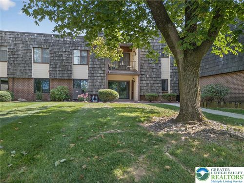a-977 Village Round, Allentown, PA, 18106-9785 | Card Image