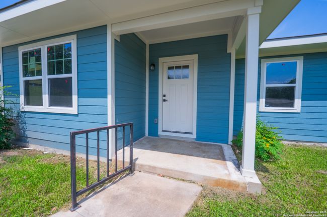 234 Gaiety Ln, House other with 3 bedrooms, 2 bathrooms and null parking in Kirby TX | Image 8