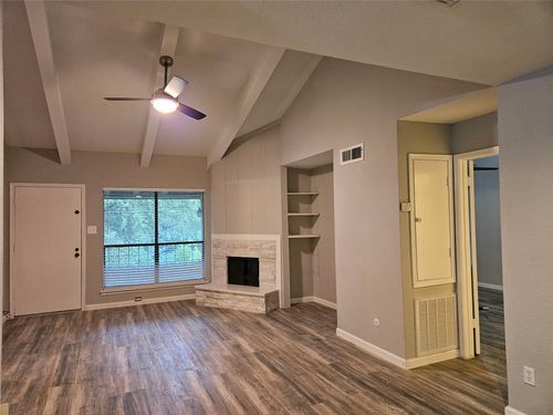 apt-102-5711 Sugar Hill Dr, Houston, TX, 77057-2123 | Card Image