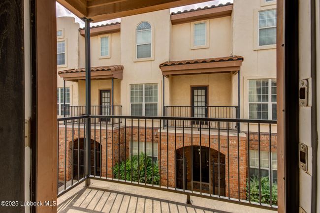 APT-4 - 2109 Main St, Condo with 3 bedrooms, 4 bathrooms and null parking in Lubbock TX | Image 14