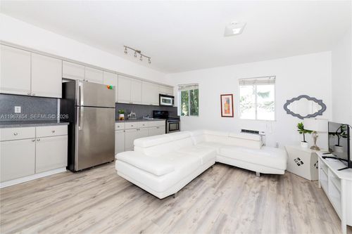 apt-308-820 Euclid Ave, Miami Beach, FL, 33139-0830 | Card Image