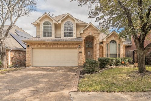 2643 Garden Ridge Ln, Arlington, TX, 76006-4030 | Card Image