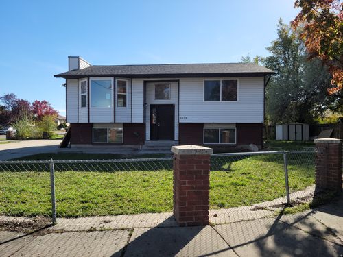 3879 W Segal Cir, West Valley City, UT, 84120-6314 | Card Image