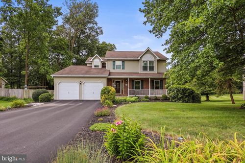 127 Hershey Cir, Stewartstown, PA, 17363-4059 | Card Image