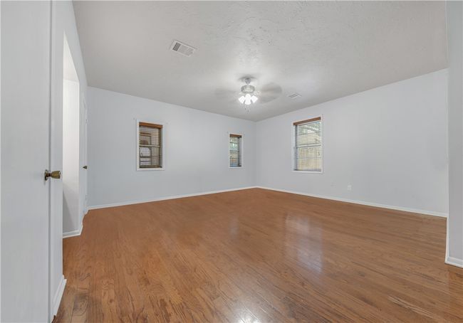 1105 E 30 Th St, House other with 3 bedrooms, 2 bathrooms and null parking in Bryan TX | Image 13