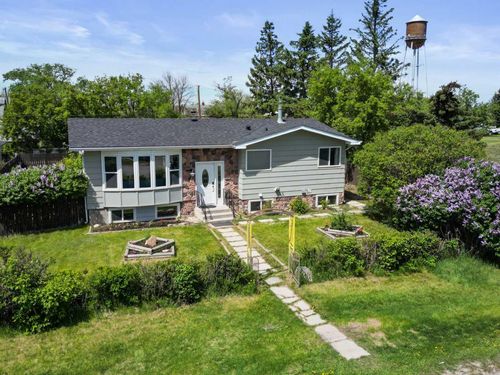 403 C. Prowse Avenue, Gleichen, AB, T0J1N0 | Card Image