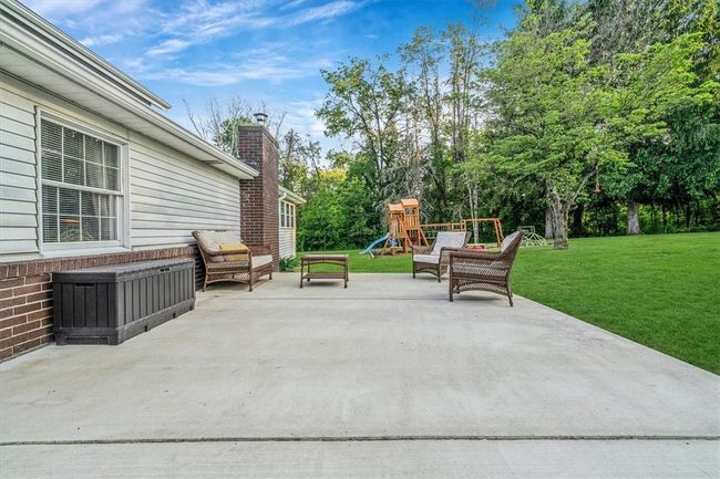 126 Scholl Ln, House other with 3 bedrooms, 3 bathrooms and 2 parking in Rostraver Township PA | Image 40
