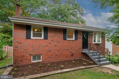 9205 49th Ave, COLLEGE PARK, MD, 20740-1831 | Card Image