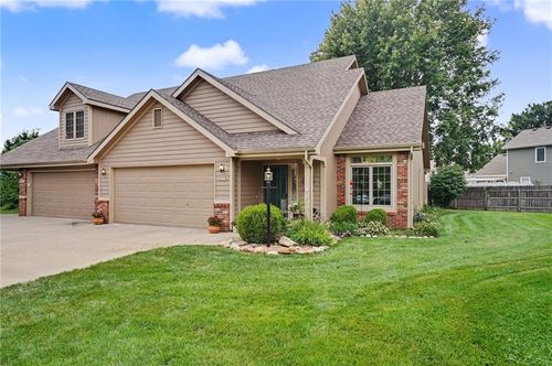 2719 Larkspur Ct, Lawrence, KS, 66047-3351 | Card Image